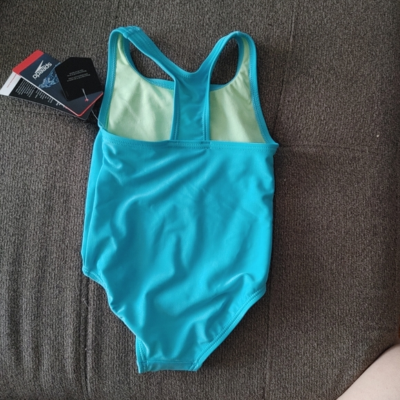 Speedo Swimsuit Girls size 4 - Picture 2 of 5